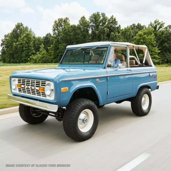 Rampage Soft Top | Diamond White Parchment | 1966-77 Ford Bronco